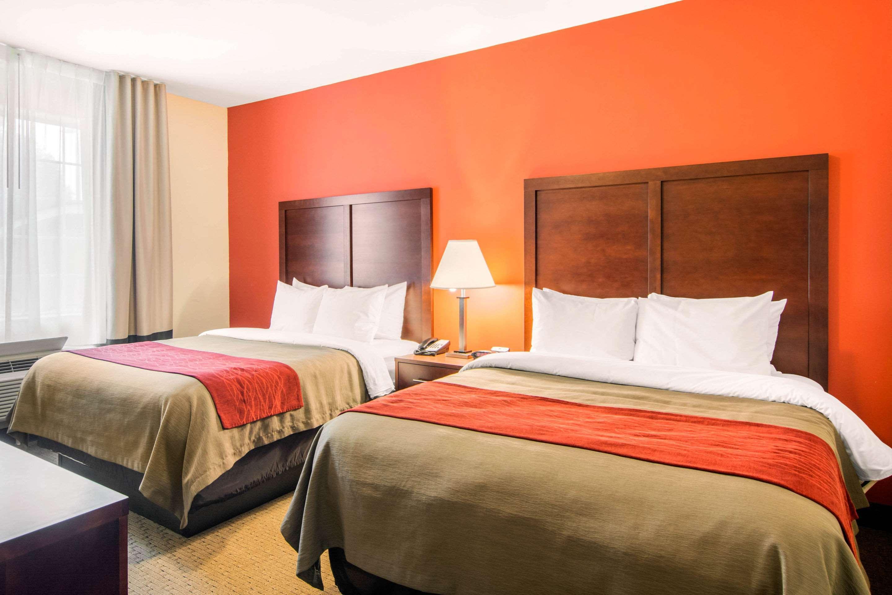 Comfort Inn & Suites Villa Rica Buitenkant foto