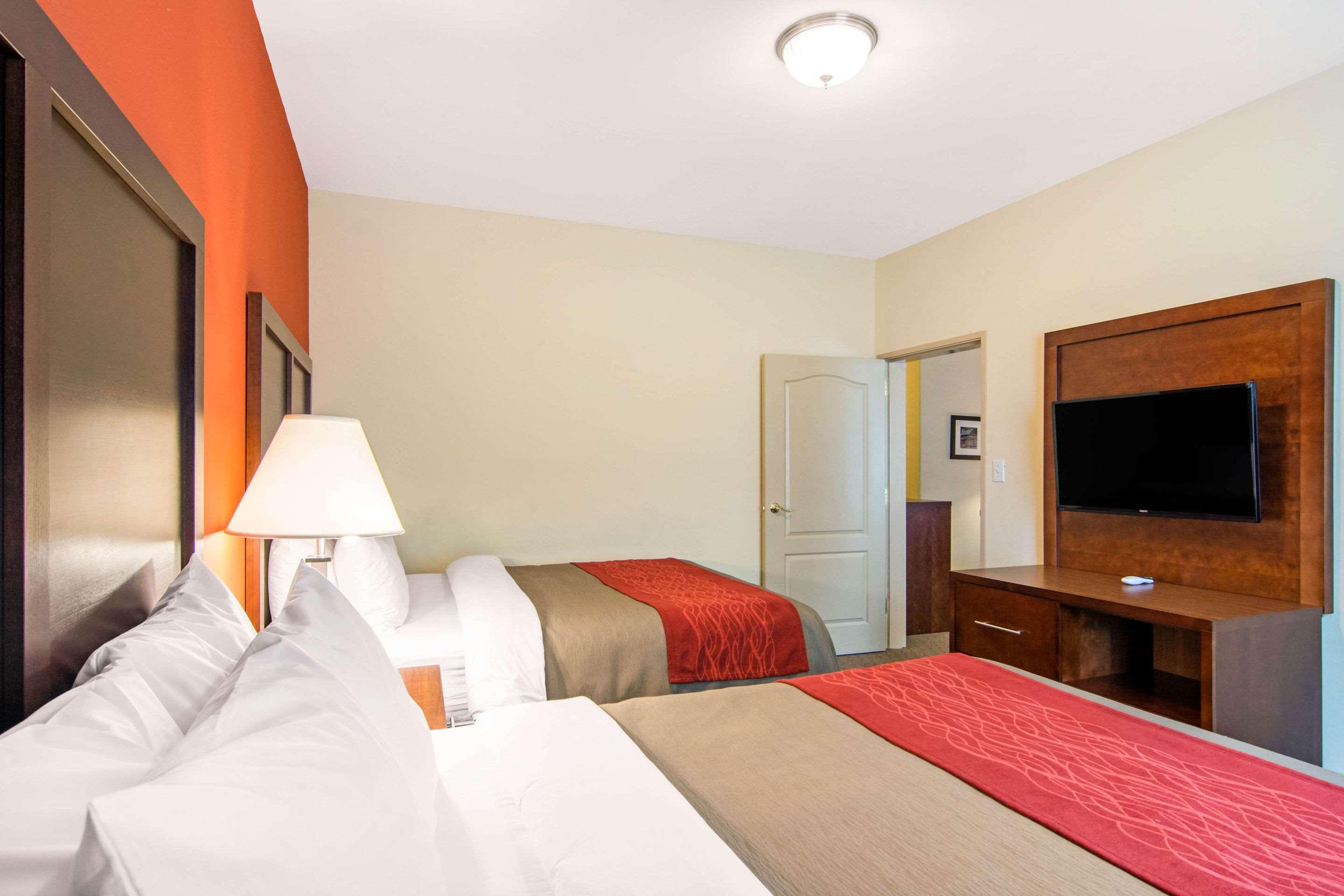 Comfort Inn & Suites Villa Rica Buitenkant foto