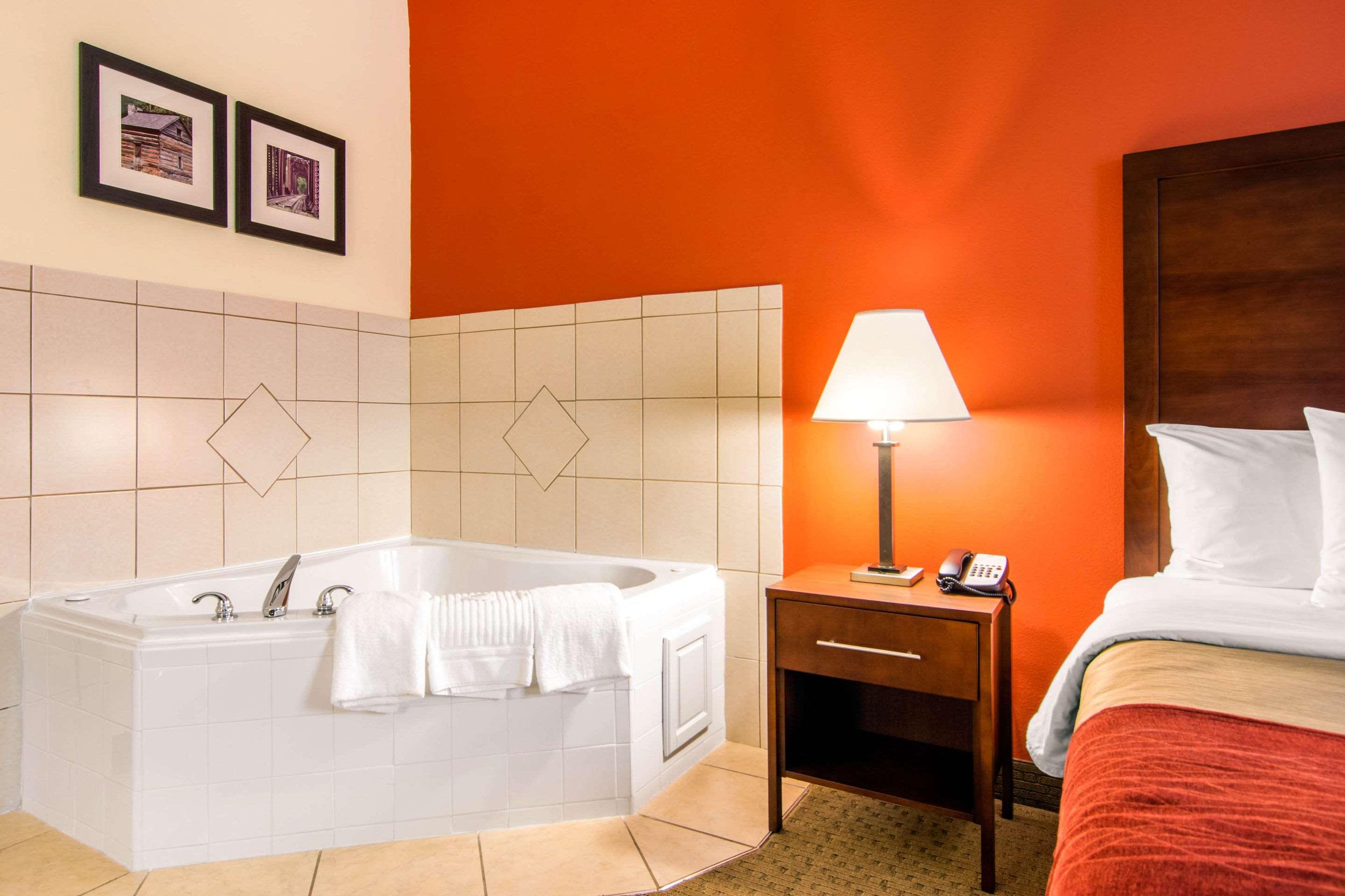Comfort Inn & Suites Villa Rica Buitenkant foto