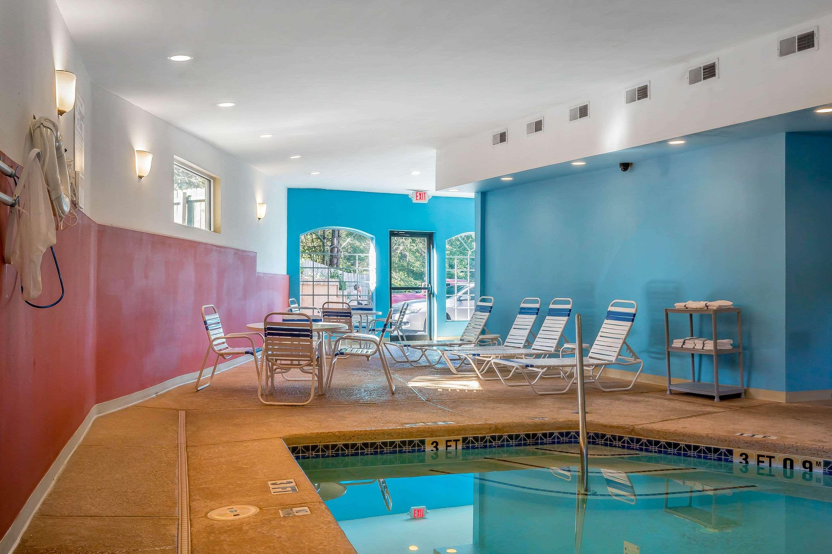 Comfort Inn & Suites Villa Rica Buitenkant foto