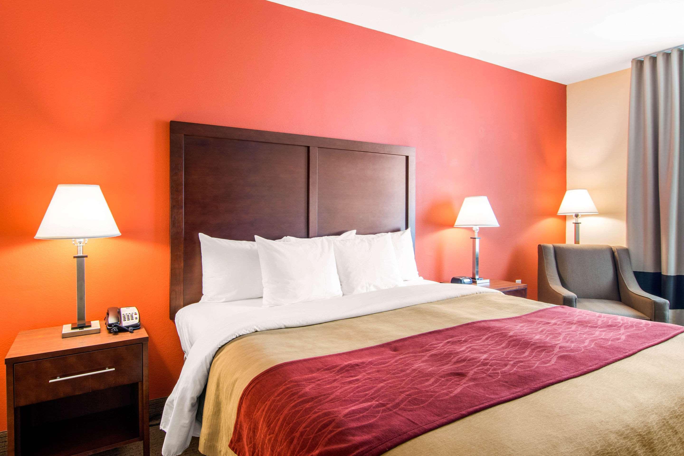 Comfort Inn & Suites Villa Rica Buitenkant foto